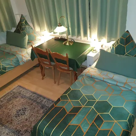 Hohbuch Mit Achalmblick * Reutlingen