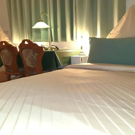 Hohbuch Mit Achalmblick Lägenhet